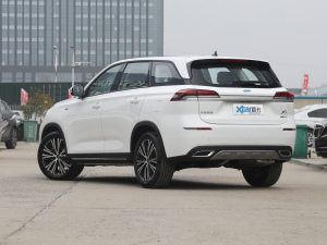 2021款1.5T 自动豪华型 左后45度