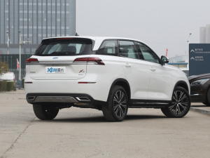 2021款1.5T 自动豪华型 整体外观
