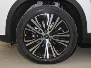 2021款1.5T 自动豪华型 轮圈