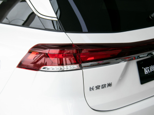 20221.5T {LԄGeekerI β