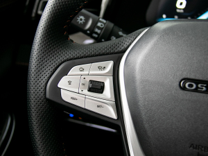 20221.5T {LԄGeekerI п؅^