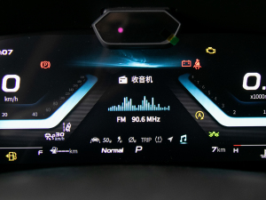 20221.5T {LԄGeekerI п؅^