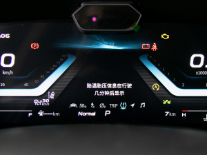 20221.5T {LԄGeekerI п؅^