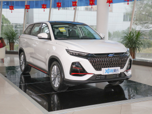 2022款1.5T 蓝鲸版自动尊享型 右前45度