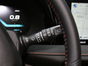 20221.5T {LԄGeekerŞ п؅^