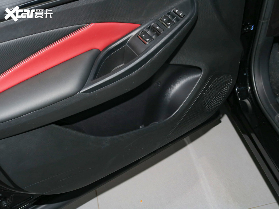 2022LWX5 1.5T DCT[޶