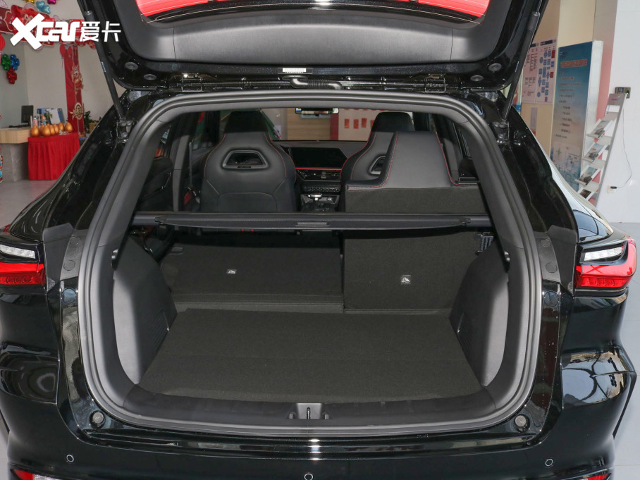 2022LWX5 1.5T DCT[޶