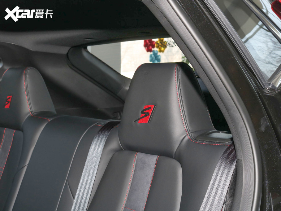 2022LWX5 1.5T DCT[޶