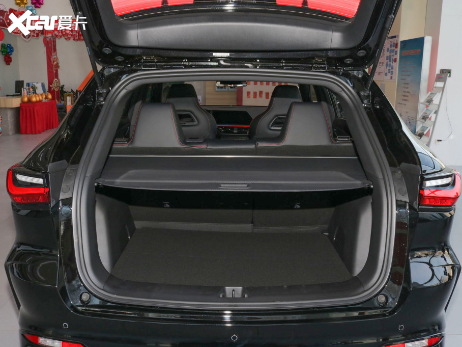 2022LWX5 1.5T DCT[޶