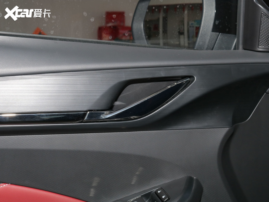 2022LWX5 1.5T DCT[޶