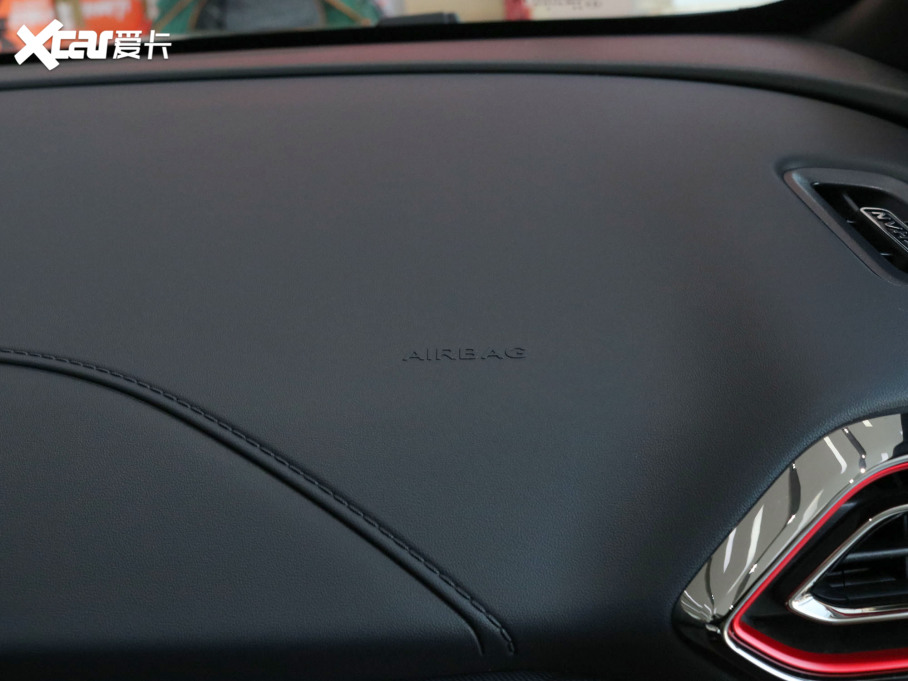 2022LWX5 1.5T DCT[޶