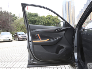 2022\Ӱ 1.5T DCTL_h {λ܇T