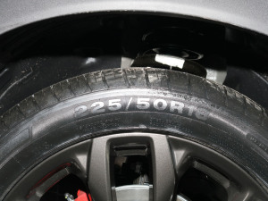 2022款1.5T DCT虎啸限定版 轮胎尺寸