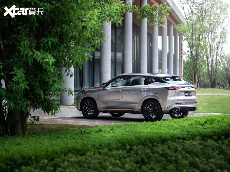 2022LWZ6 {L 1.5T DCTǺ