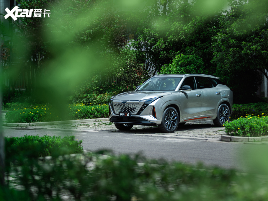 2022LWZ6 {L 1.5T DCTǺ