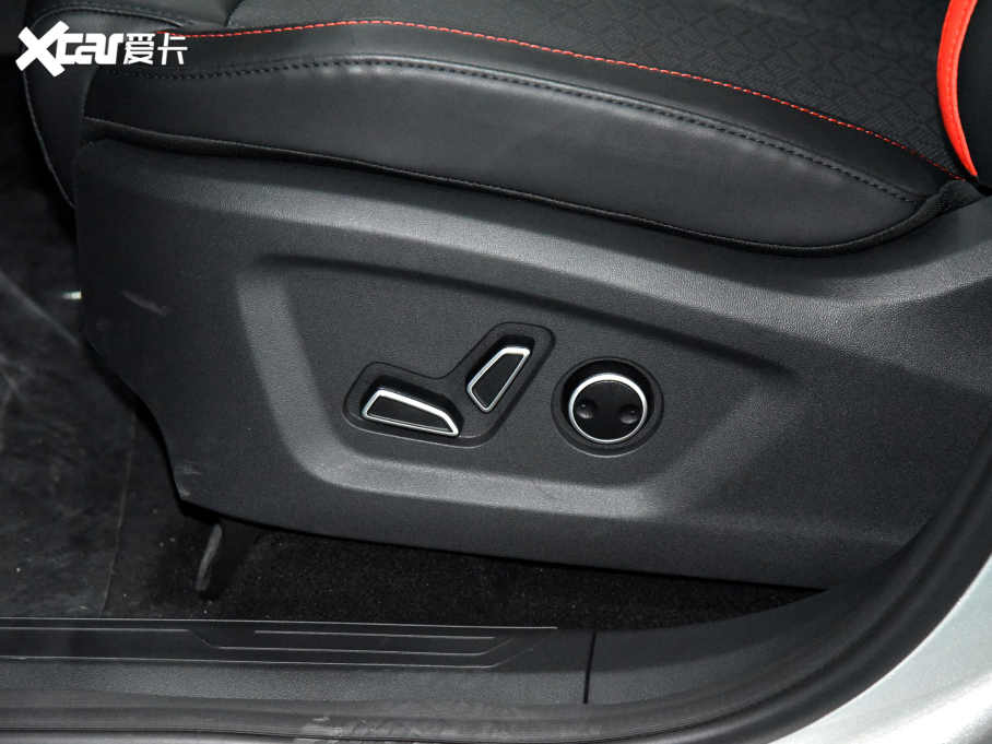 2022LWZ6 {L 1.5T DCTǺ