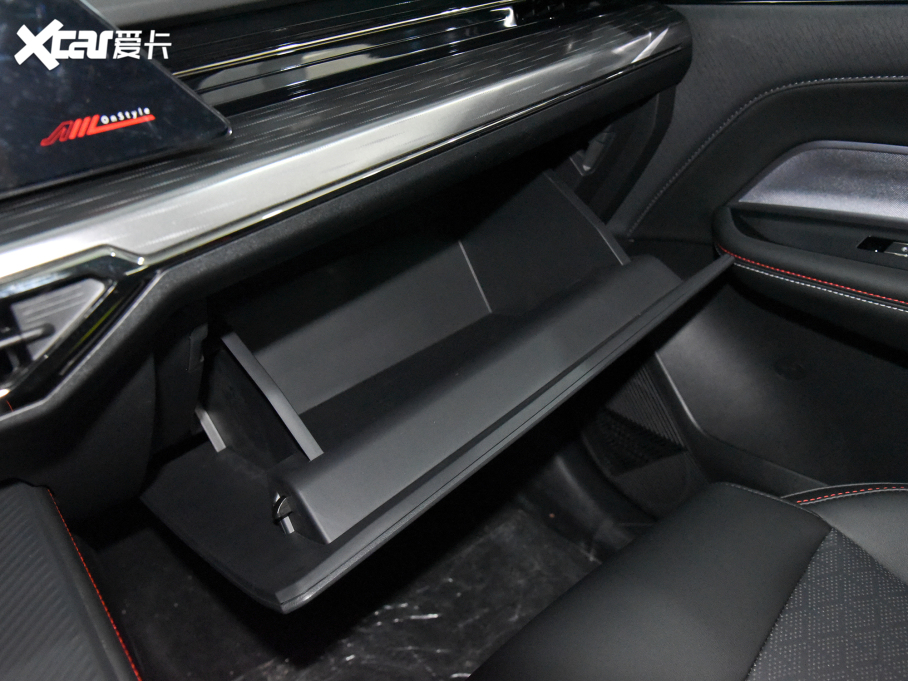 2022LWZ6 {L 1.5T DCTǺ