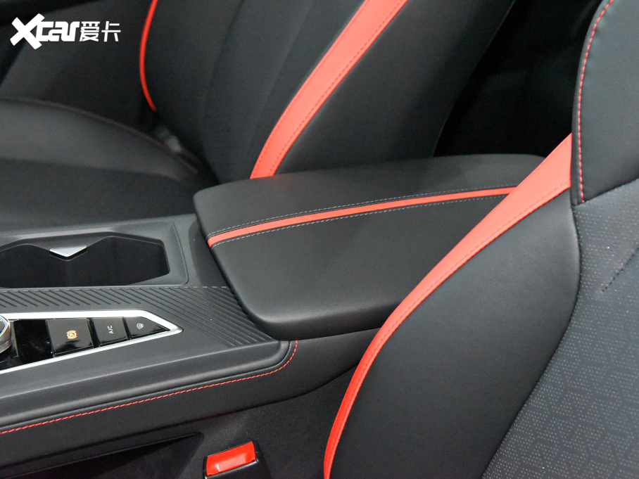 2022LWZ6 {L 1.5T DCTǺ