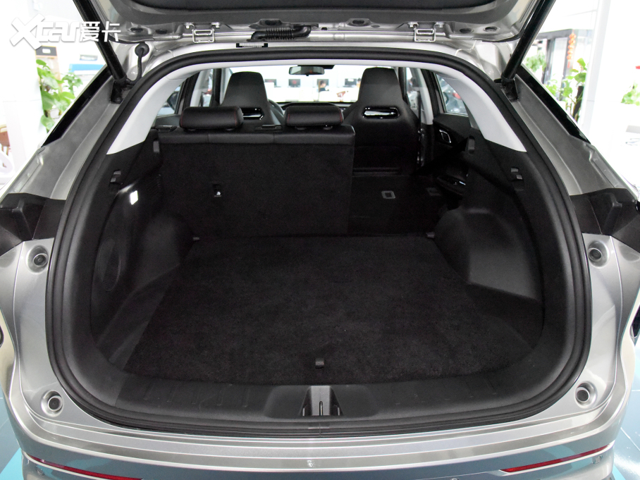 2022LWZ6 {L 1.5T DCTǺ