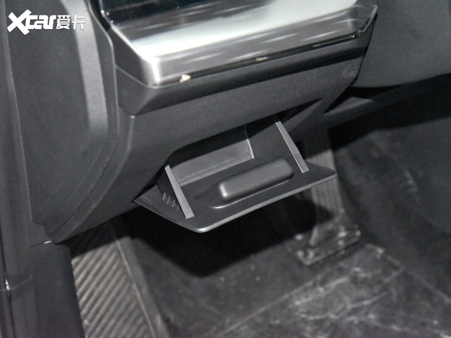 2022LWZ6 {L 1.5T DCTǺ