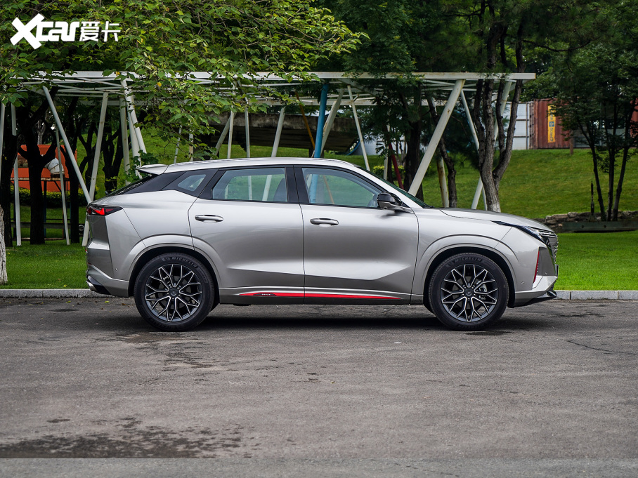 2022LWZ6 {L 1.5T DCTǺ