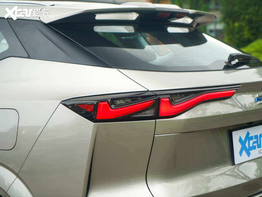 2022LWZ6 {L 1.5T DCTǺ