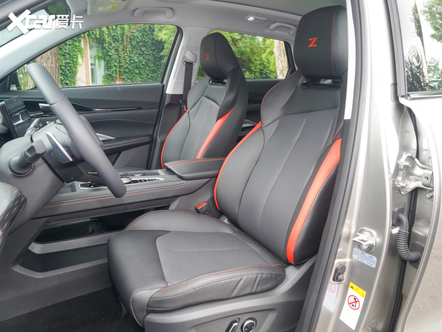 2022LWZ6 {L 1.5T DCTǺ