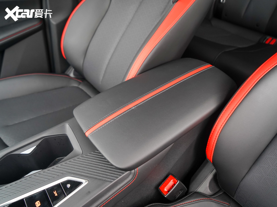 2022LWZ6 {L 1.5T DCTǺ