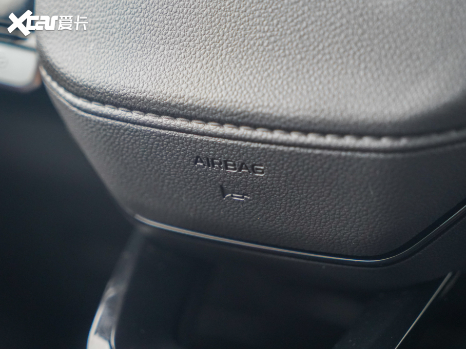 2022LWZ6 {L 1.5T DCTǺ