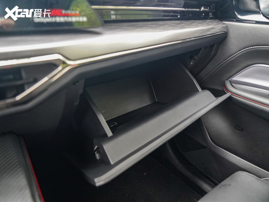 2022LWZ6 {L 1.5T DCTǺ