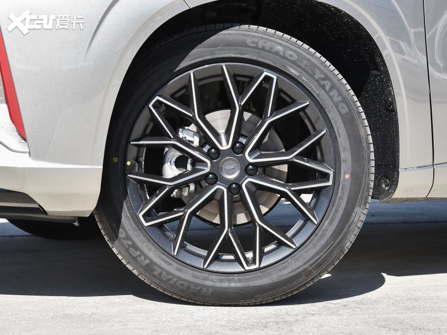 2022LWZ6 {L 1.5T DCTIͳа