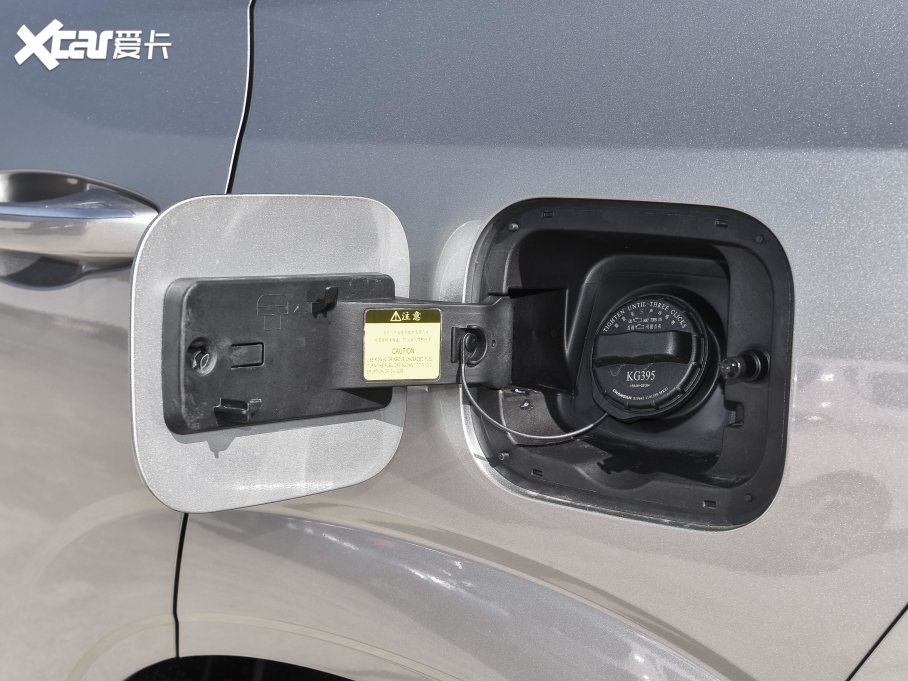 2022LWZ6 {L 1.5T DCTIͳа