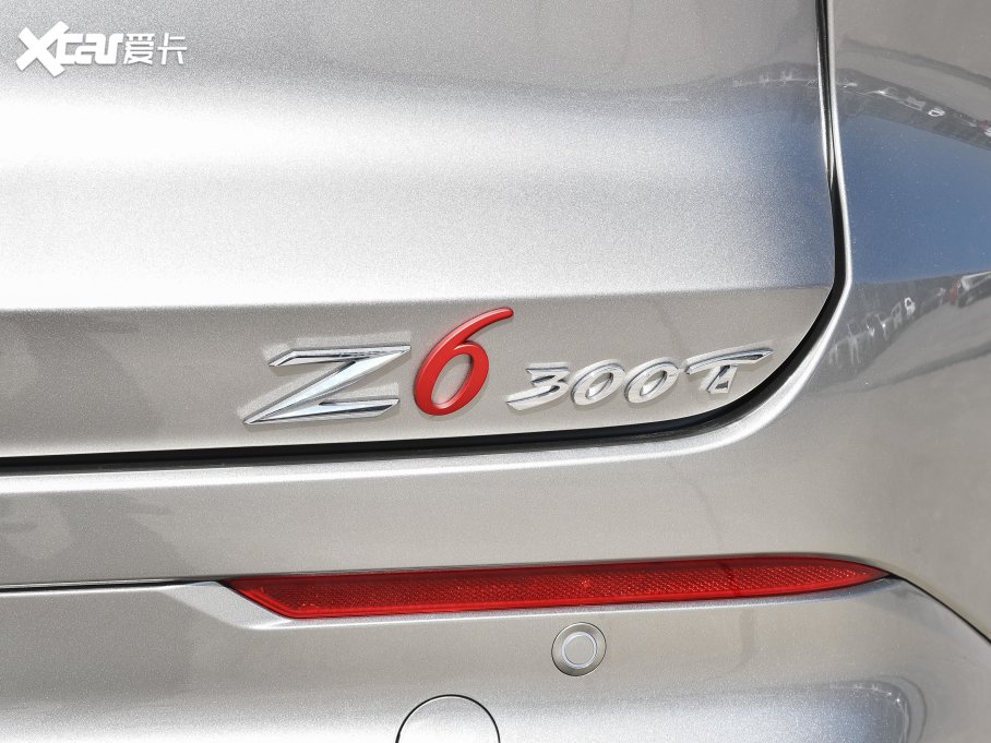 2022LWZ6 {L 1.5T DCTIͳа