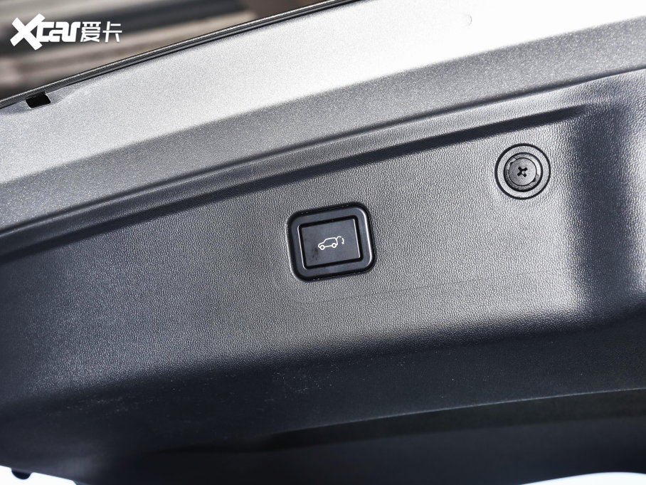 2022LWZ6 {L 1.5T DCTI(lng)ͳа