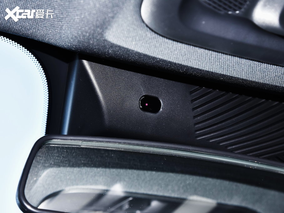 2022LWZ6 {L 1.5T DCTIͳа