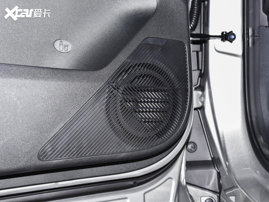 2022LWZ6 {L 1.5T DCTIͳа