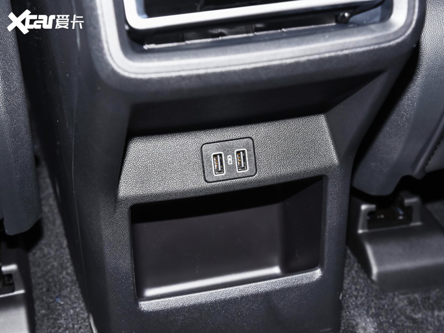 2022LWZ6 {L 1.5T DCTIͳа