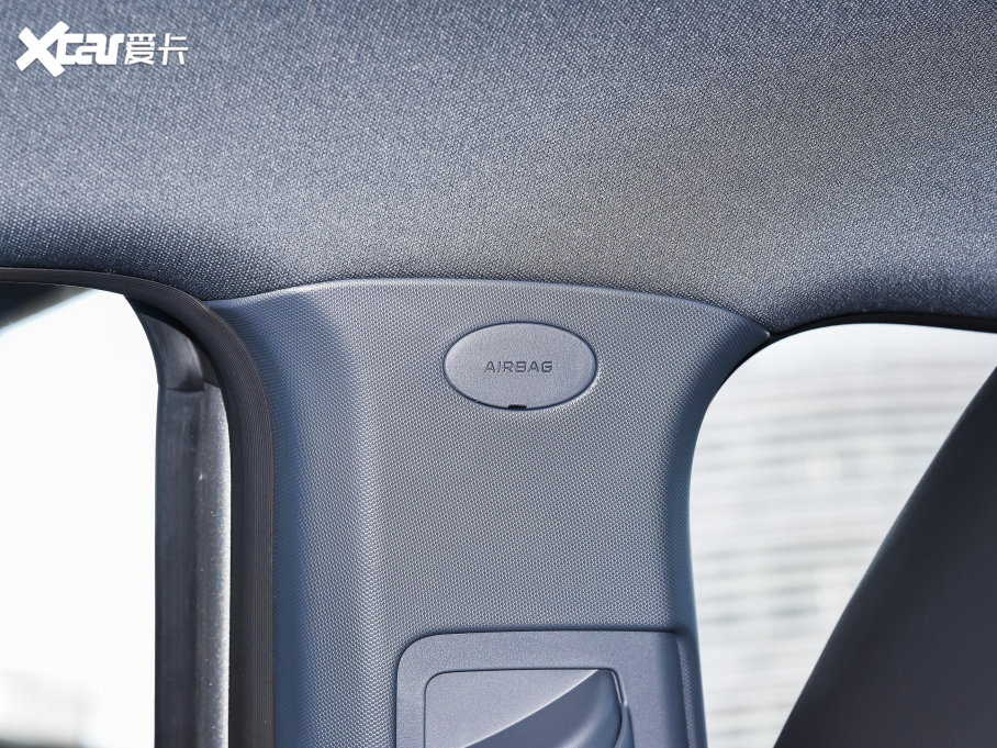 2022LWZ6 {L 1.5T DCTIͳа