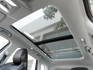 2022{L 1.5T DCTI(lng) 촰