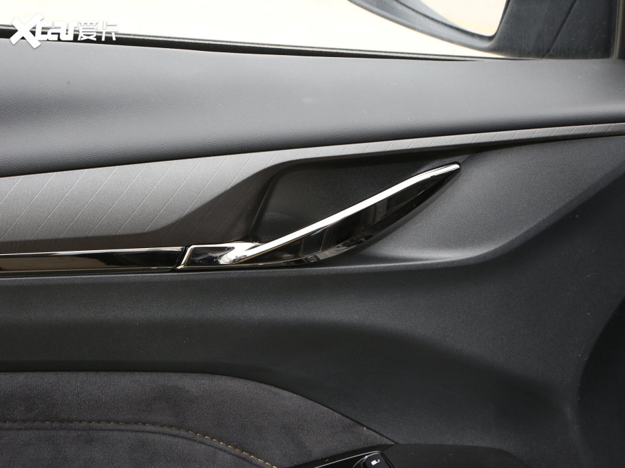 2023LWX5 PLUS Ŀ 1.5T DCTh