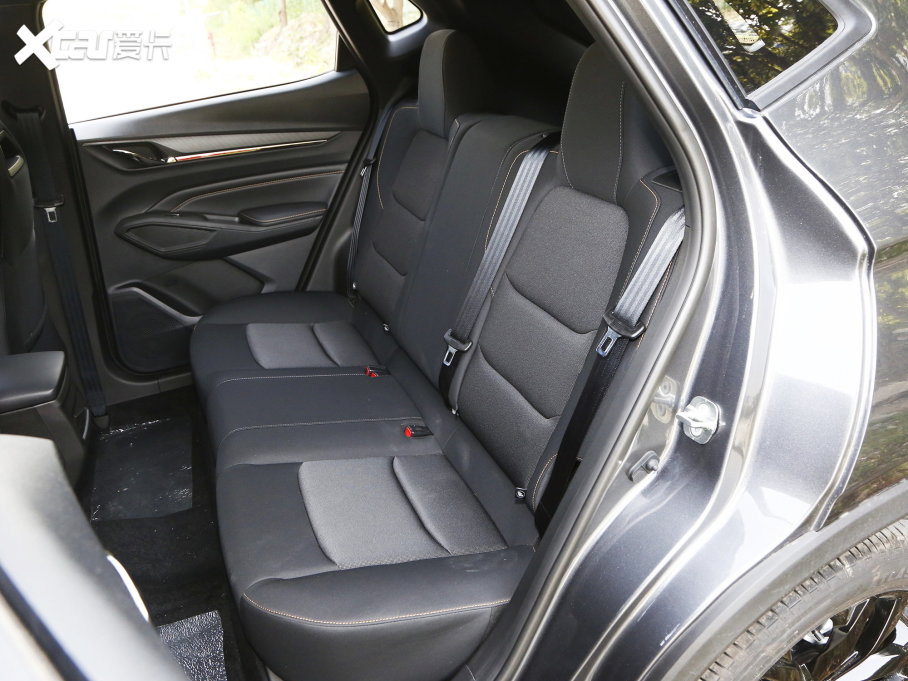 2023LWX5 PLUS 1.5T DCT