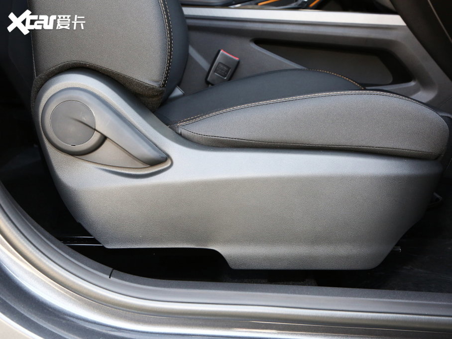 2023LWX5 PLUS 1.5T DCT