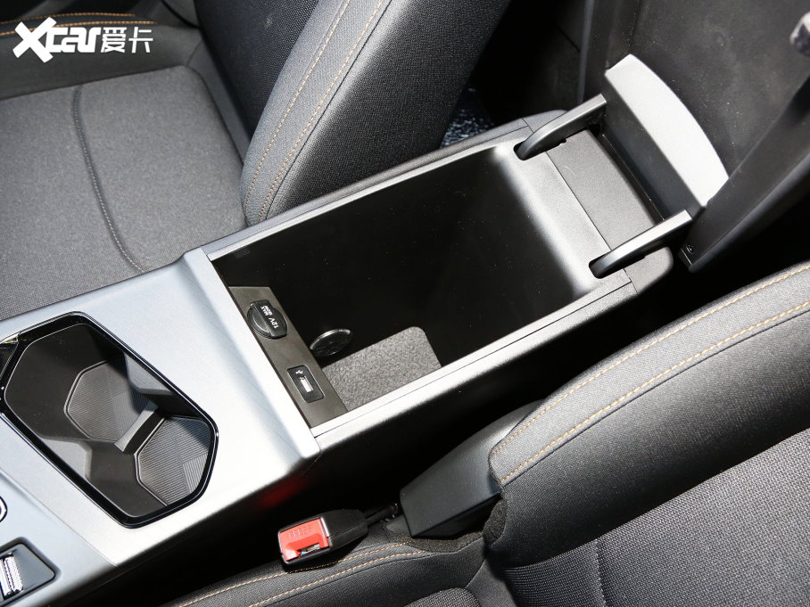 2023LWX5 PLUS 1.5T DCT