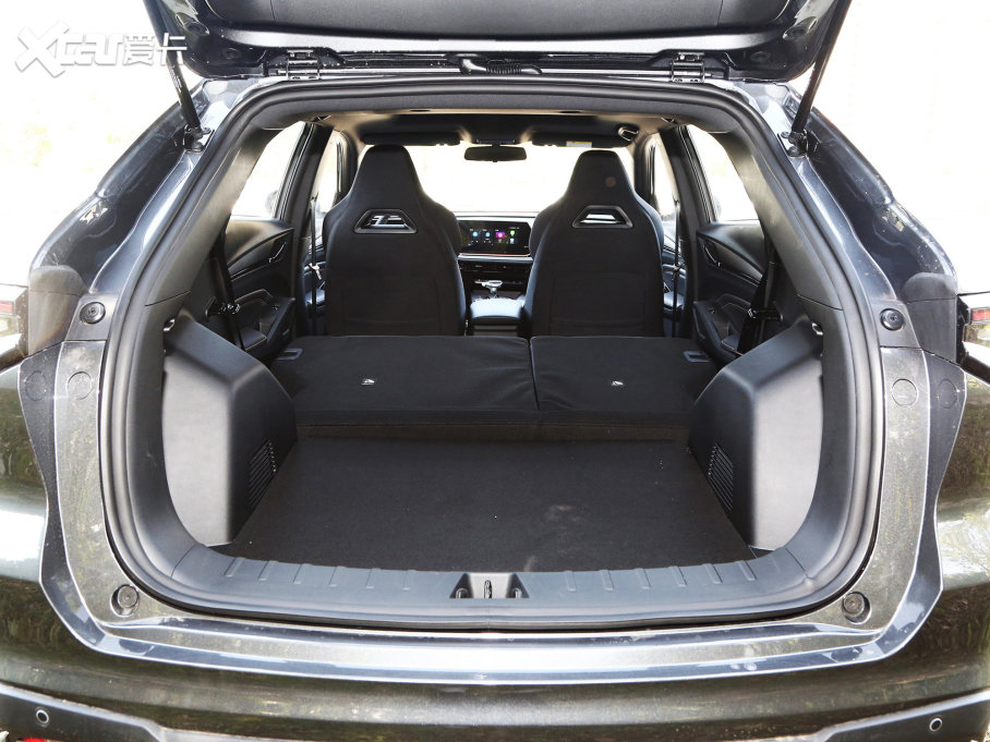 2023LWX5 PLUS 1.5T DCT