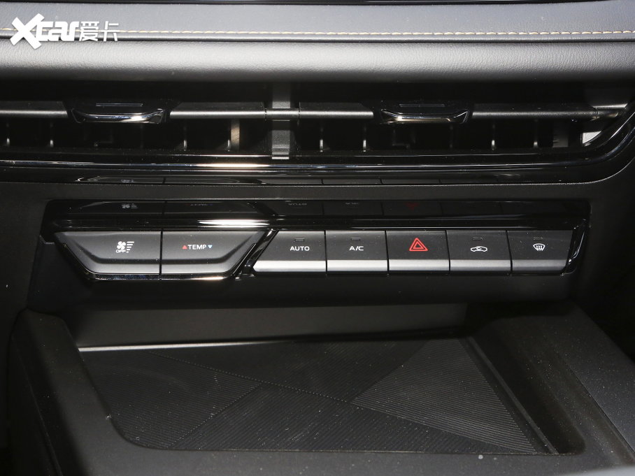 2023LWX5 PLUS 1.5T DCT