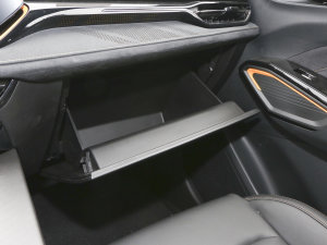 2023款改款 1.5T DCT先锋型 手套箱