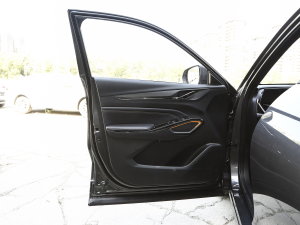2023款1.5T DCT乐享型 驾驶位车门
