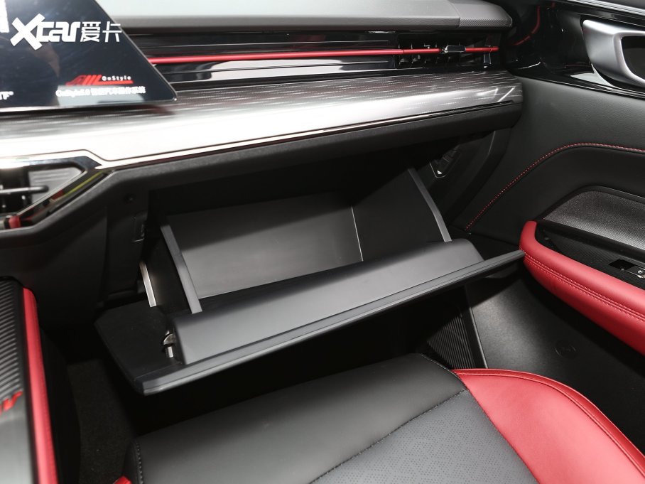 2023LWZ6 {L 2.0T Ԅh