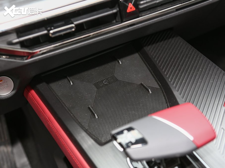 2023LWZ6 {L 2.0T Ԅh