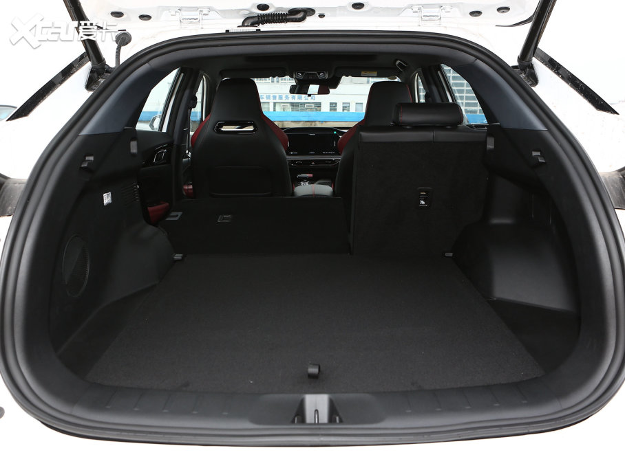 2023LWZ6 {L 2.0T Ԅh